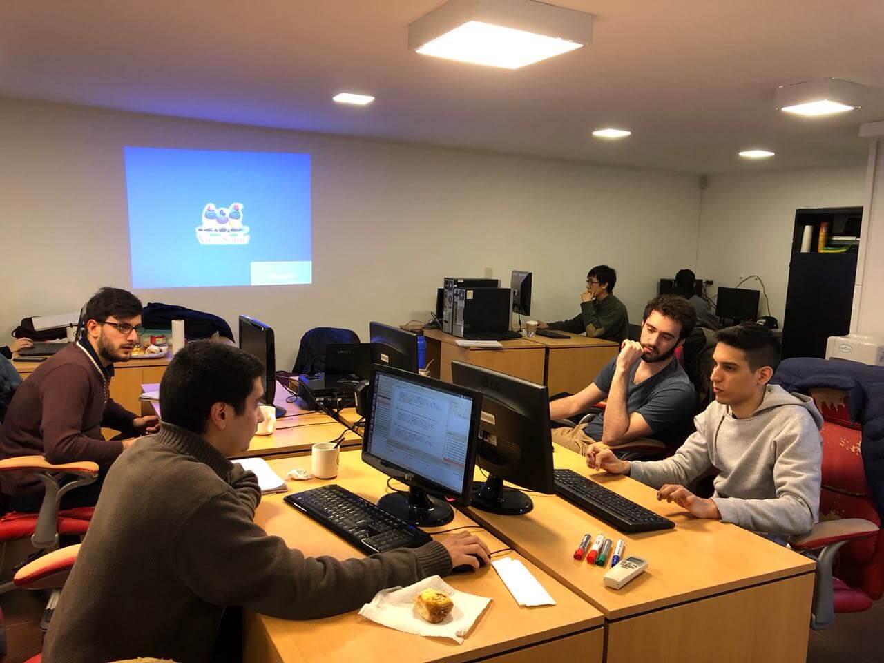(Español) Exitoso programa de Inserción laboral para jóvenes profesionales